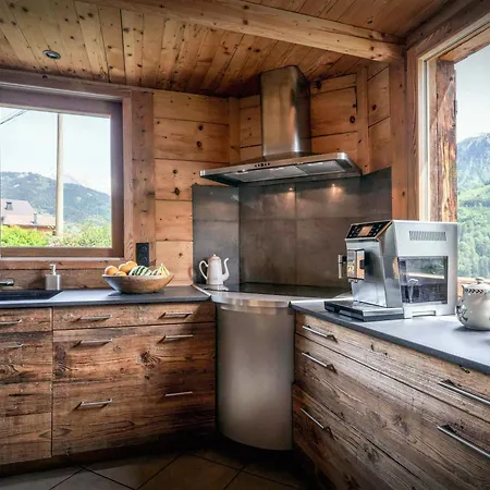 Chalet Cashmere Spirit - Ovo Network Manigod