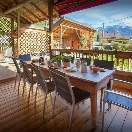 Chalet Cashmere Spirit - Ovo Network *